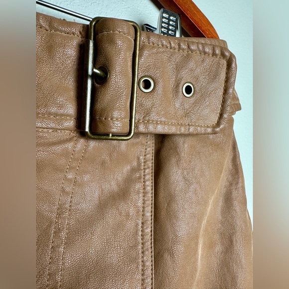 Free People Ari Wrap Skirt Faux Vegan Suede Brown Camel Tan Belted Mini Sz 12 - Picture 5 of 13
